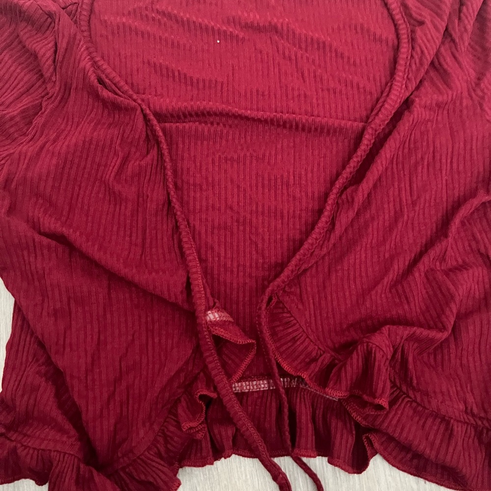 Red tie crop top - Picture 4 of 4